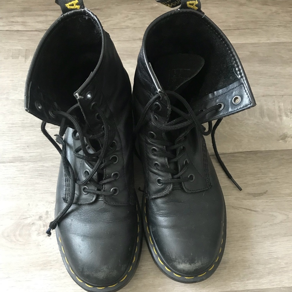 Dr. Martens Original Black Boots